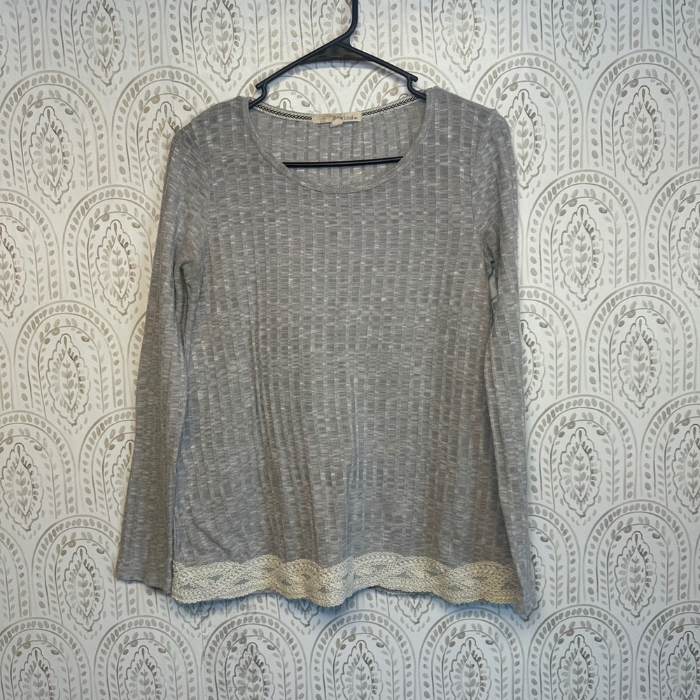 Rewind Womens Gray Long Sleeve Lace Trim Knit Top Shirt Size M‎